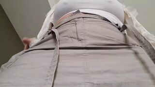 Big ass whore masturbates her huge pussy imagining that she is on her stepfather's face
