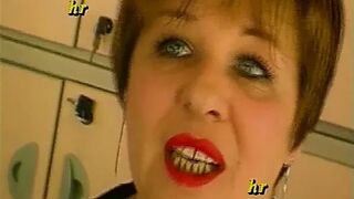 Amateur swingers scene in Sporchi vizi di famiglia Part 01